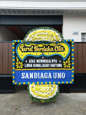 Papan Bunga Duka di Karang Mekar